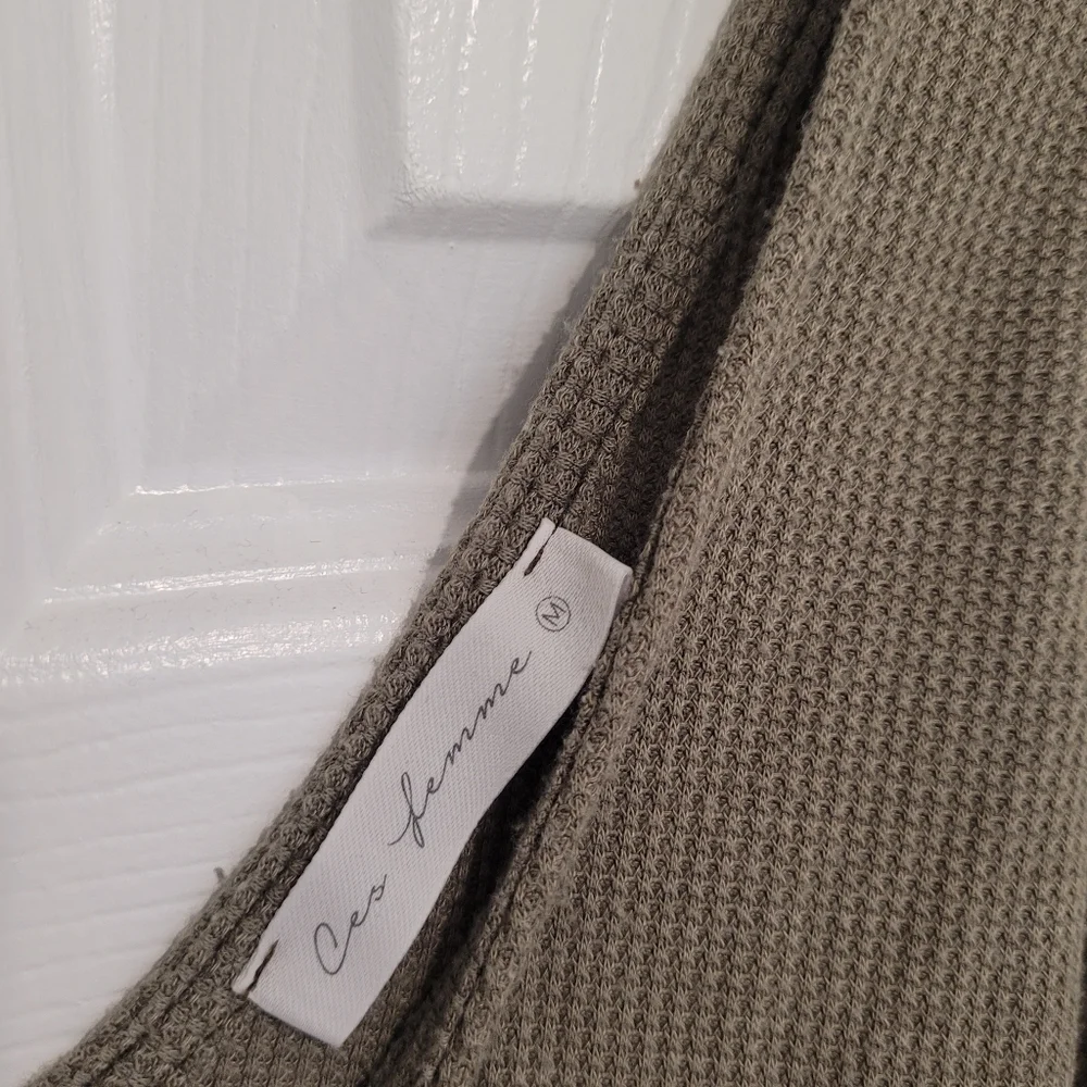 Romper - Picture 2 of 2